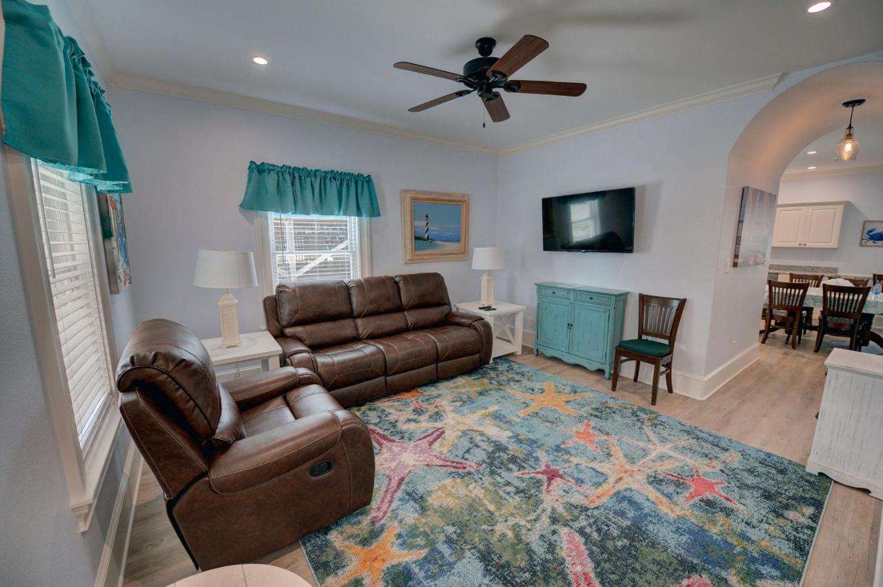 Outer Banks - Village Motel 3*